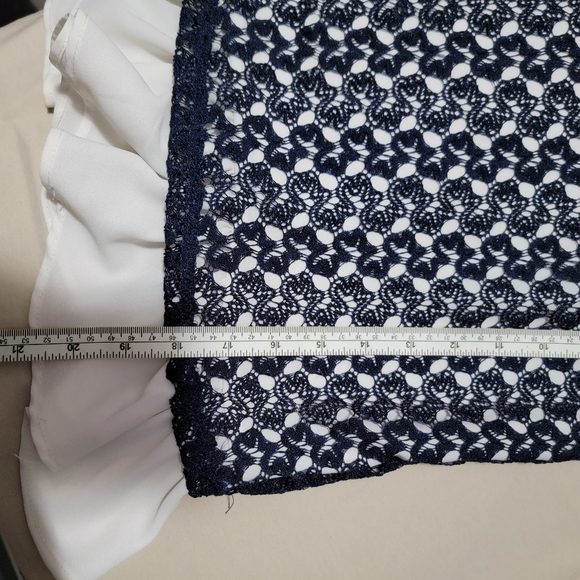 Design Lab lace tank. S. Navy. - Picture 6 of 6